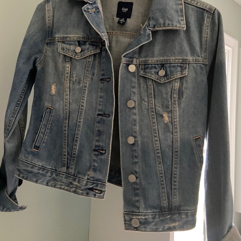 Women’s Gap denim jacket XS